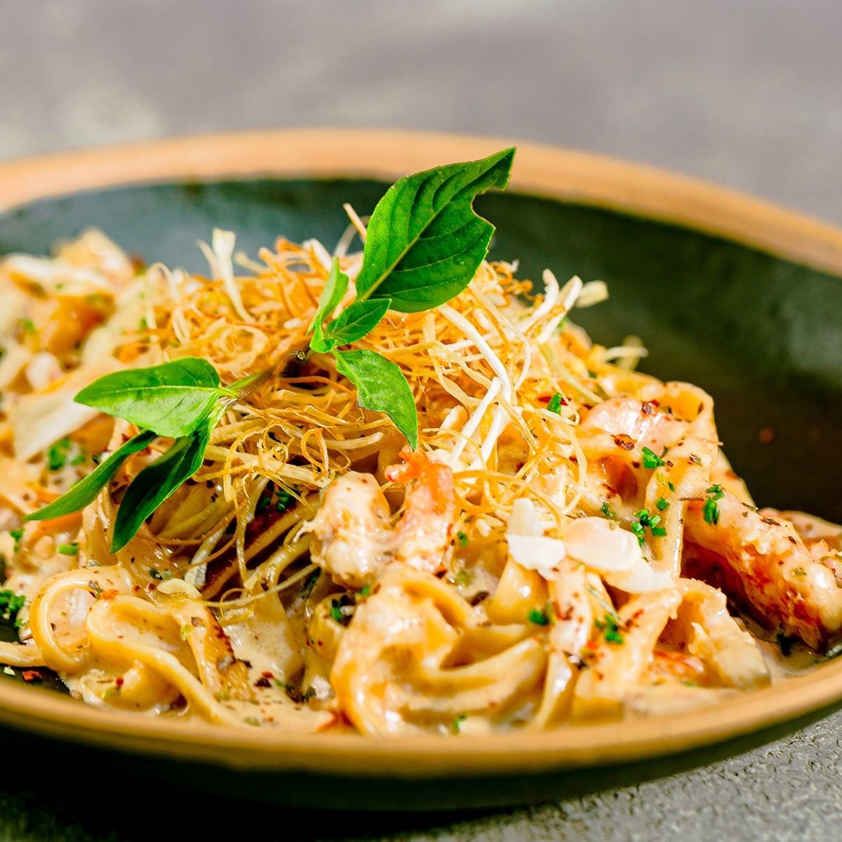 Fettuccine com camarões